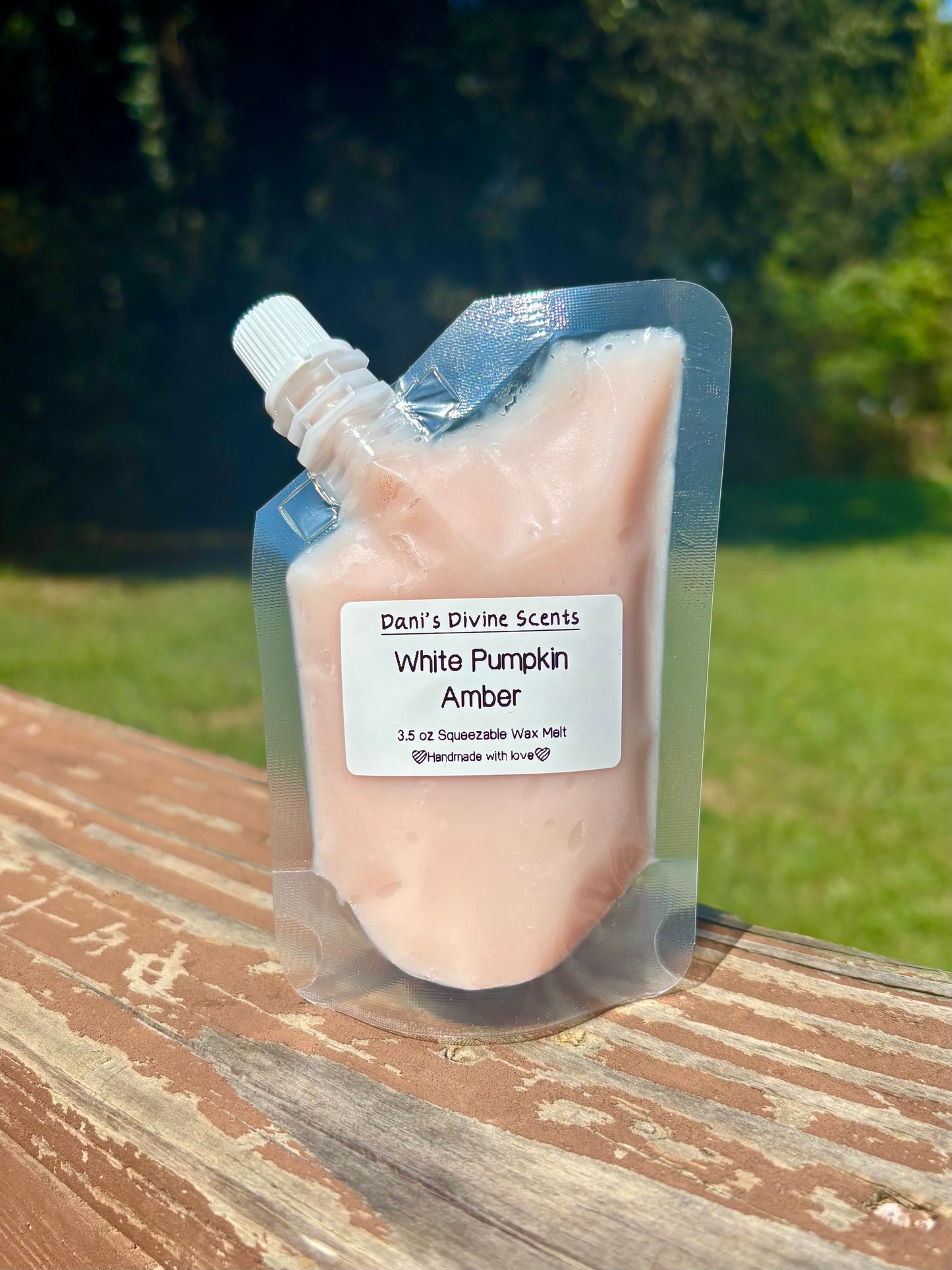 White Pumpkin Amber Comparison Squeezable Wax Melt